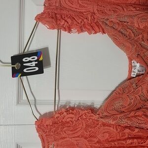NWT Ladies Floral Lace Mini Dress